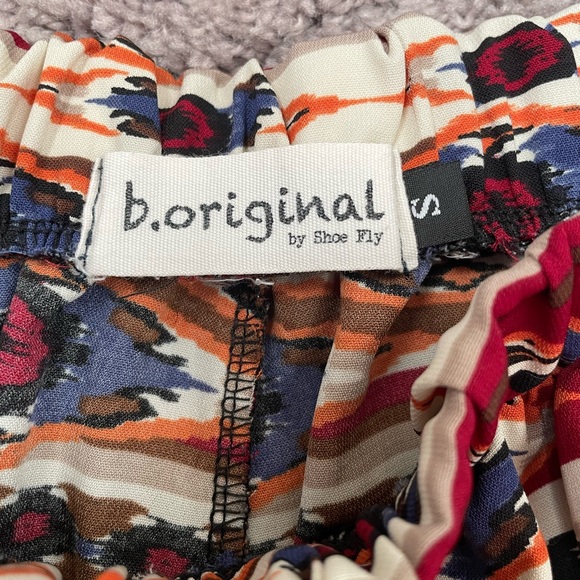 Women’s Multi-Color Dress Shorts with Pockets - Picture 3 of 4